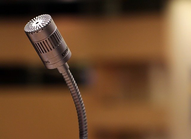 microphone-2316268_640 microphone-2316268_640